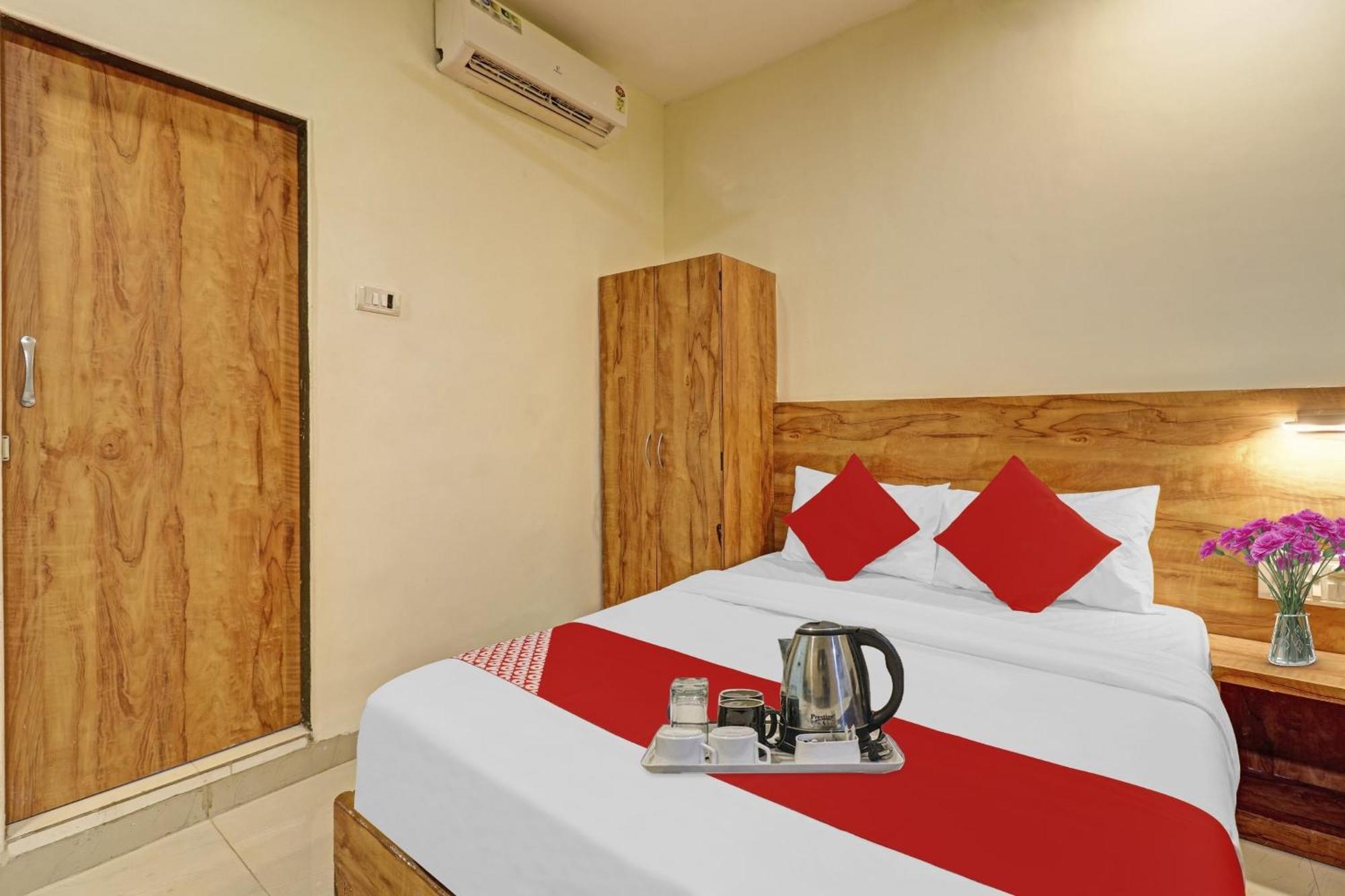 Hotel O The Mumbai Inn Near Chhatrapati Shivaji International Airport Exterior foto